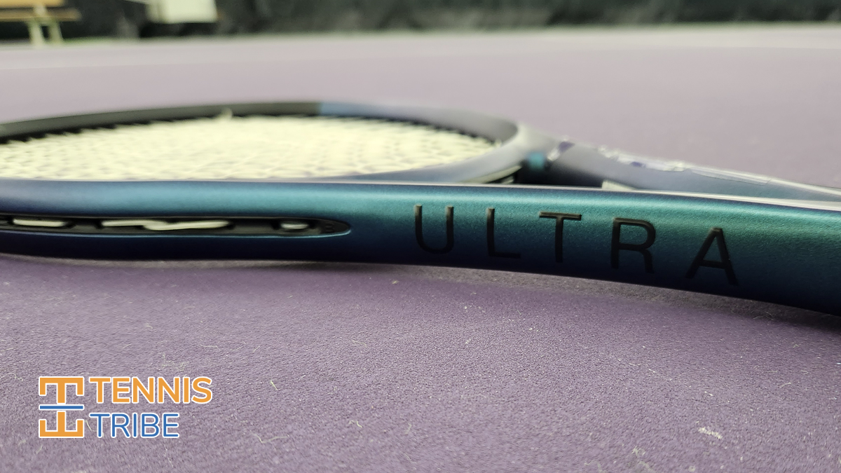 Ultra Pro (16x19) V4 Tennis Racket